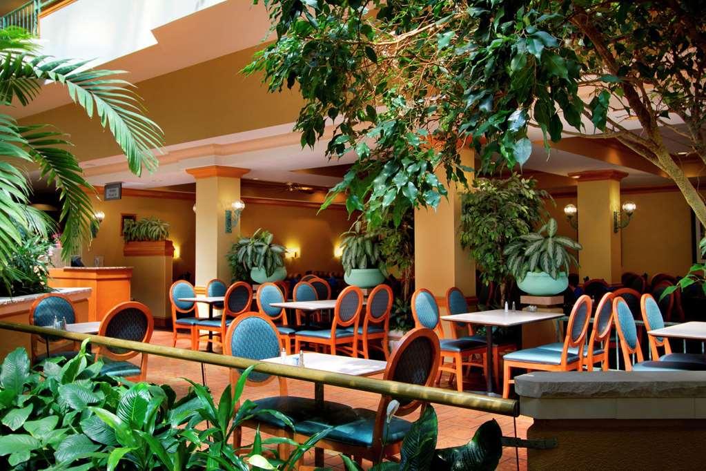 Embassy Suites By Hilton Greensboro Airport Restaurante foto